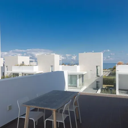 Villa Azure *